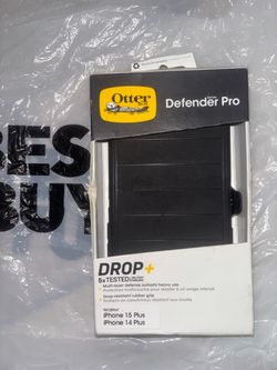 iPhone 14 Plus iPhone 15 Plus OtterBox Defender Series Pro Case with Holster