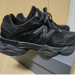 New Balance 9060 Triple Black 
