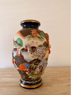 Vintage Hand-Painted Japanese Moriage Relief Vase – Elephant & Figures – 12½”