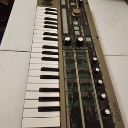Compact MICROKORG Analog Synthesizer 