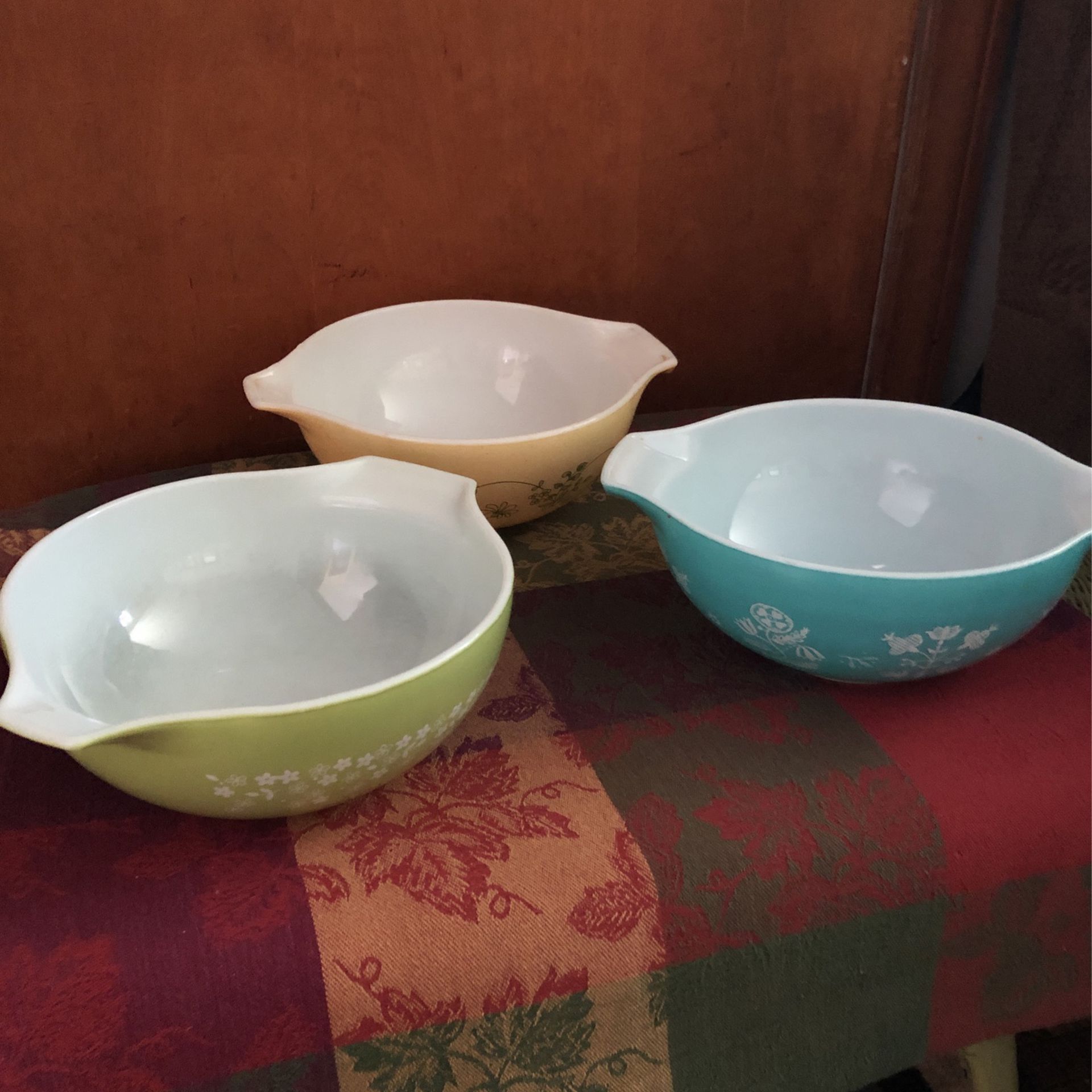 Antique, 3 Large Pyrex Bowls