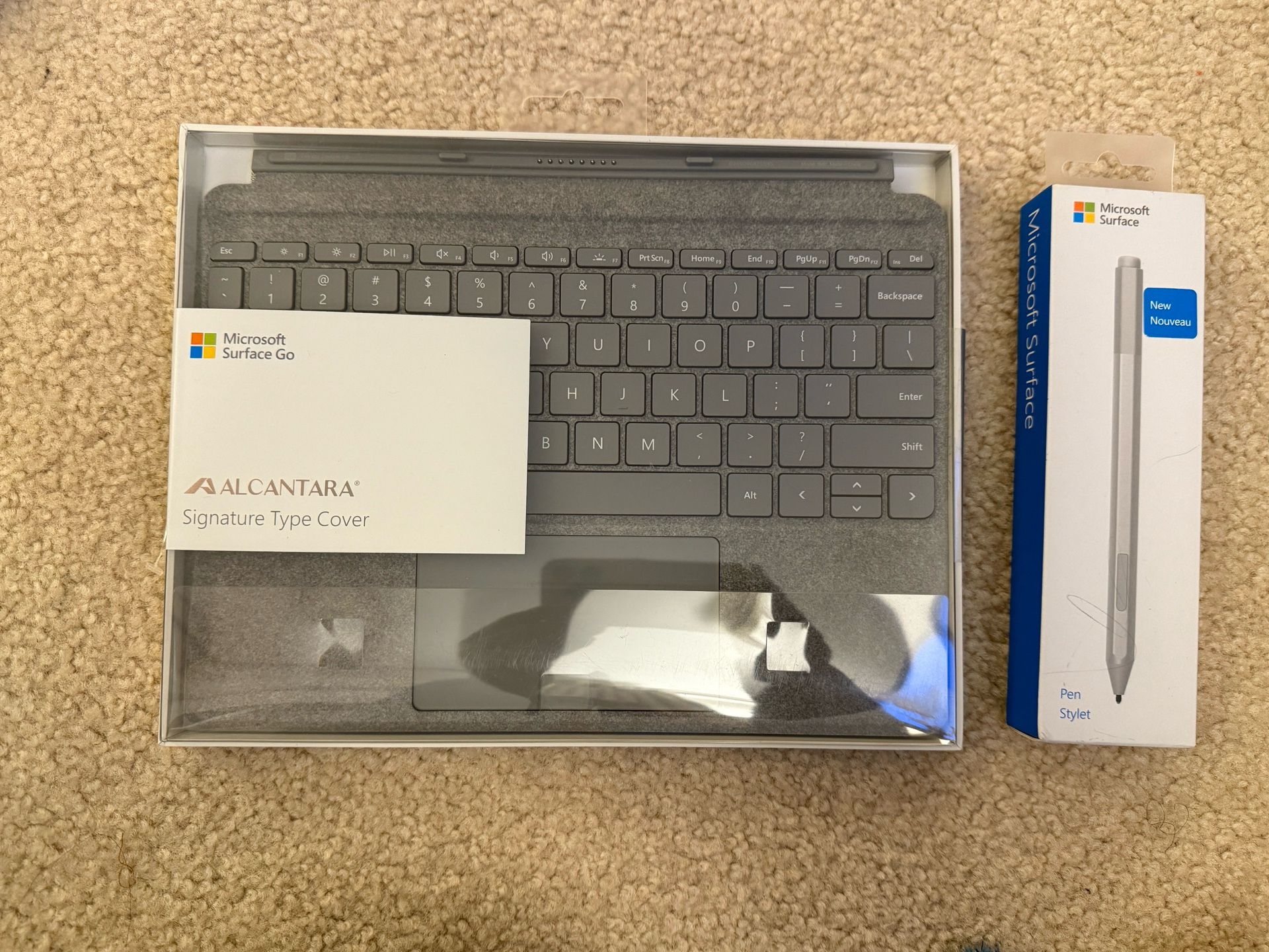 NEW Microsoft Surface Go Signature Type Cover - Platinum *and Pen*
