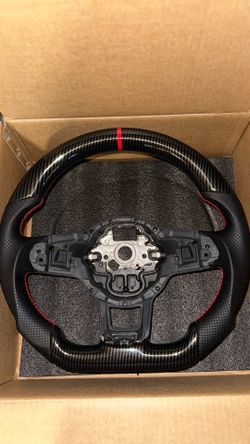 Mk7 gti carbon fiber steering wheel (hydro dip)