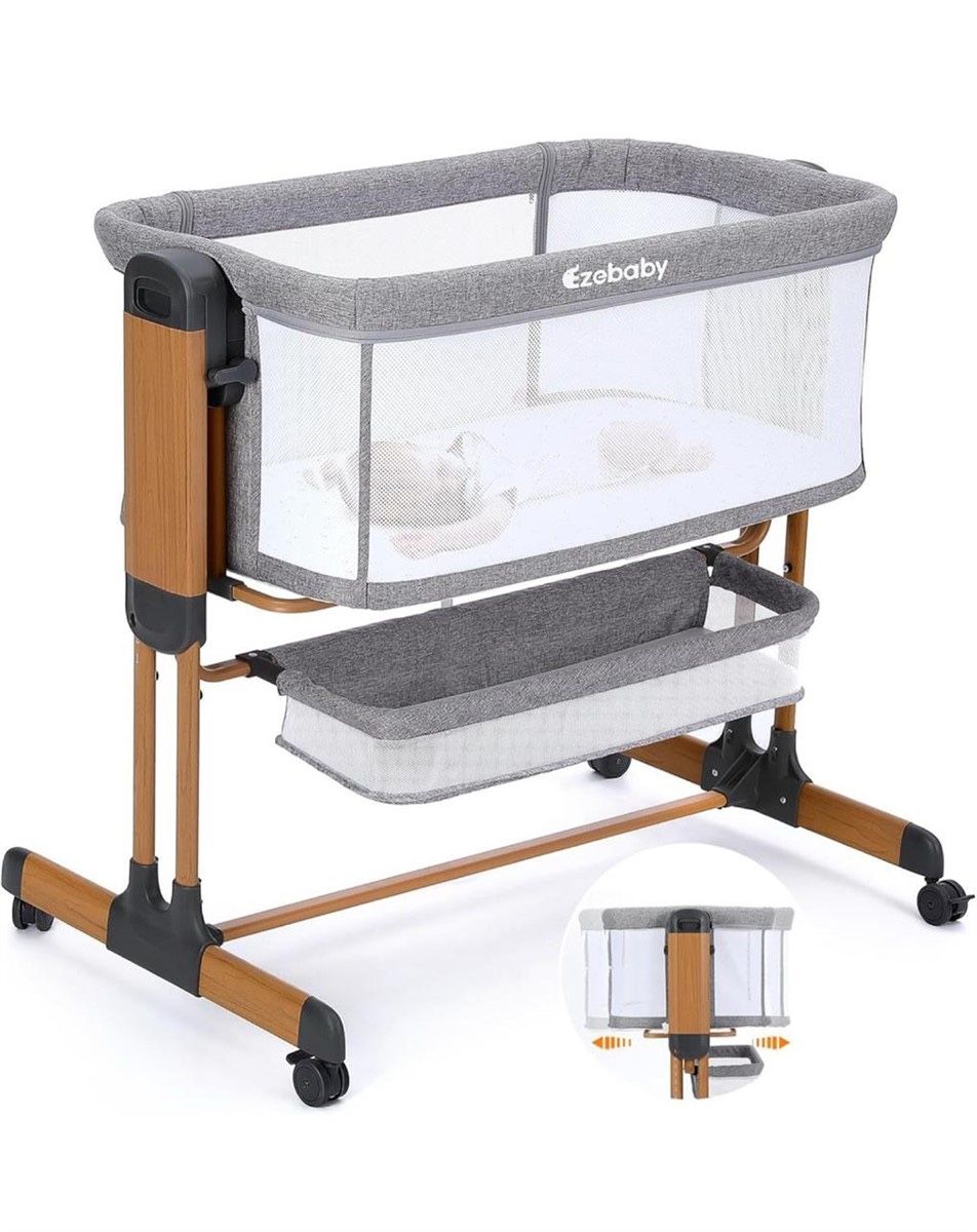 Ezebaby in Rocking Bassinet for Baby Adjustable Baby Bassinet
