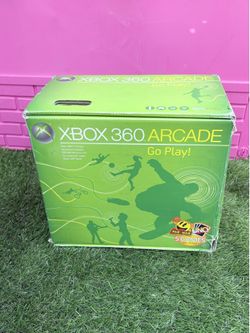 Xbox 360 Arcade Console 60GB HDD Bundle with Original Box TESTED w 3 controllers