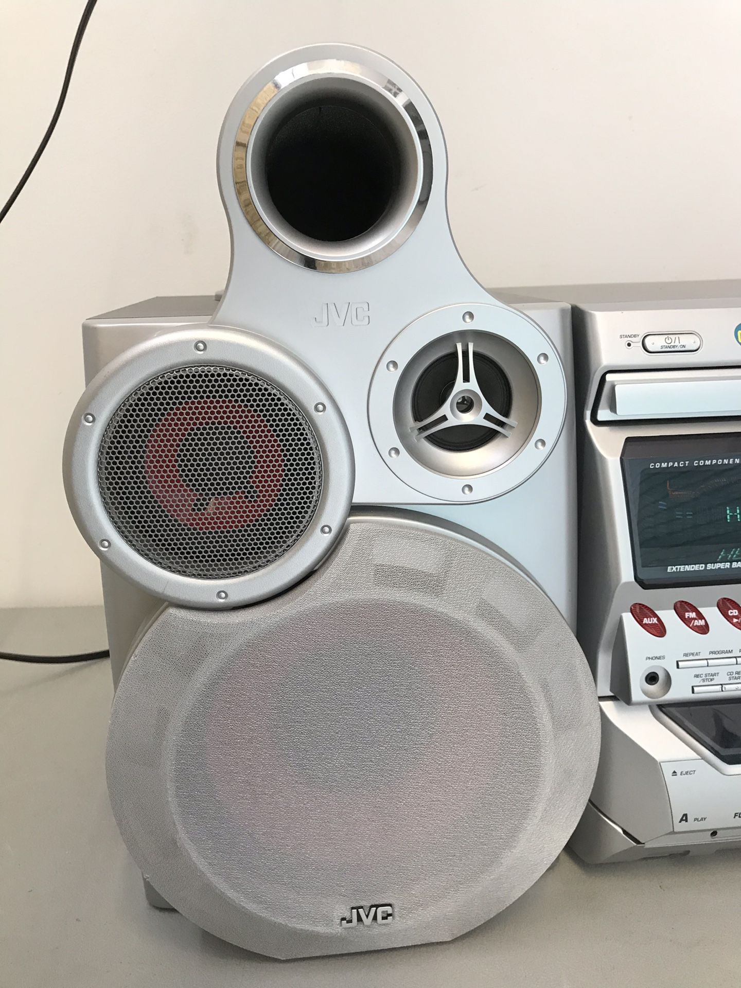 JVC MXGT700 Tube Stereo System 3CD, FM/AM Radio, Dual Cassette & AUX