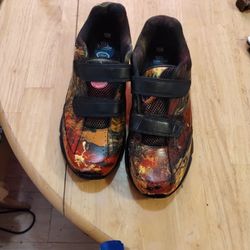 Men's Size 10W Custom Hydro-dipped Shoes