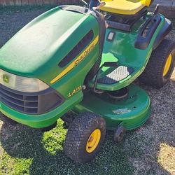 John Deere LA135 great running mower 22hp 42" cut Asking $700.00/obo