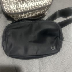 Black Lululemon Belt Bag NWOT