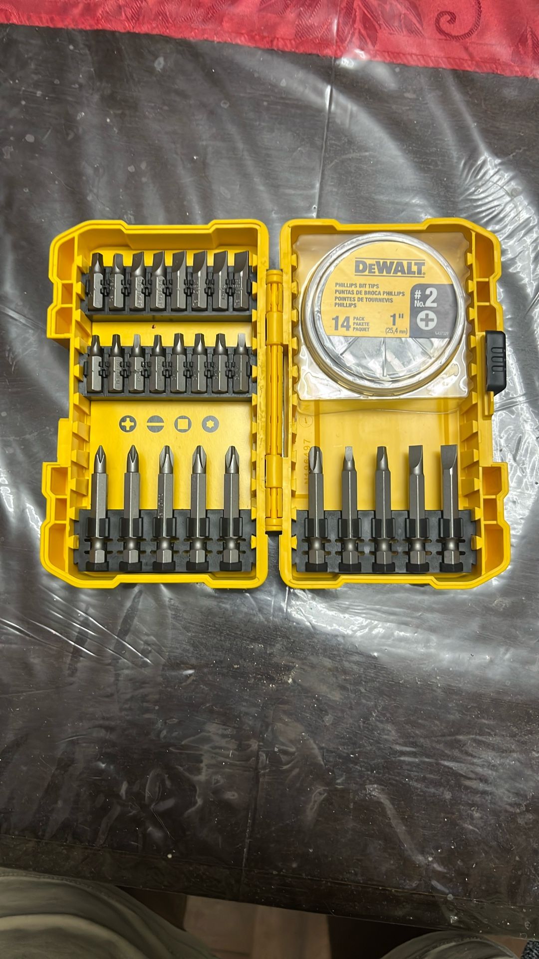 DeWALT 40 Drive Bit Set