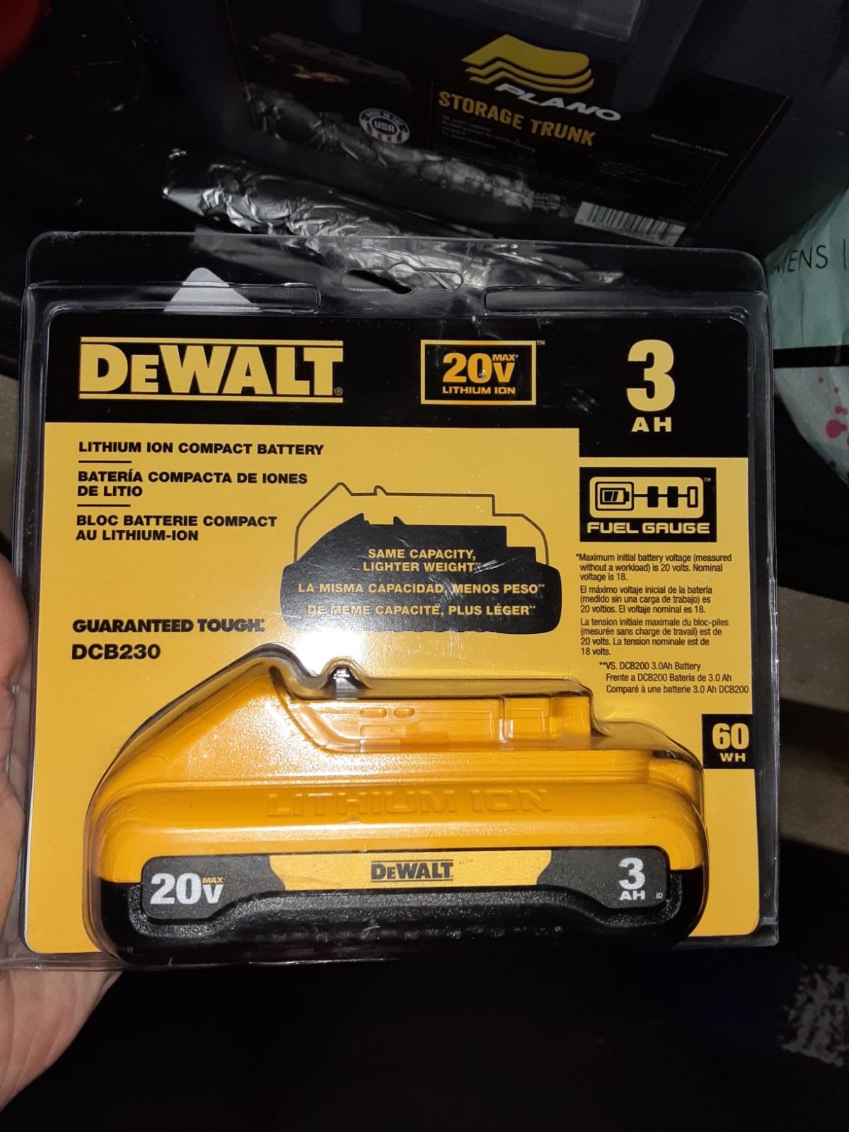Dewalt 20v 3 amp battery Brand New! And Ryobi 40v 2amp battery! Brand new! And Milwaukee