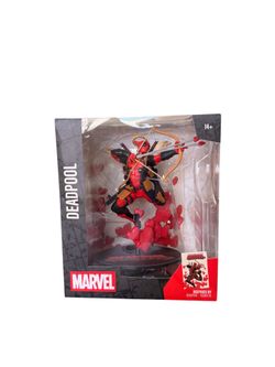 Marvel Comics Deadpool 1/10 Scale Figure