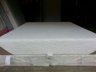 Brand new king Serta set