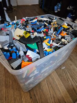 Huge container of assorted legos
