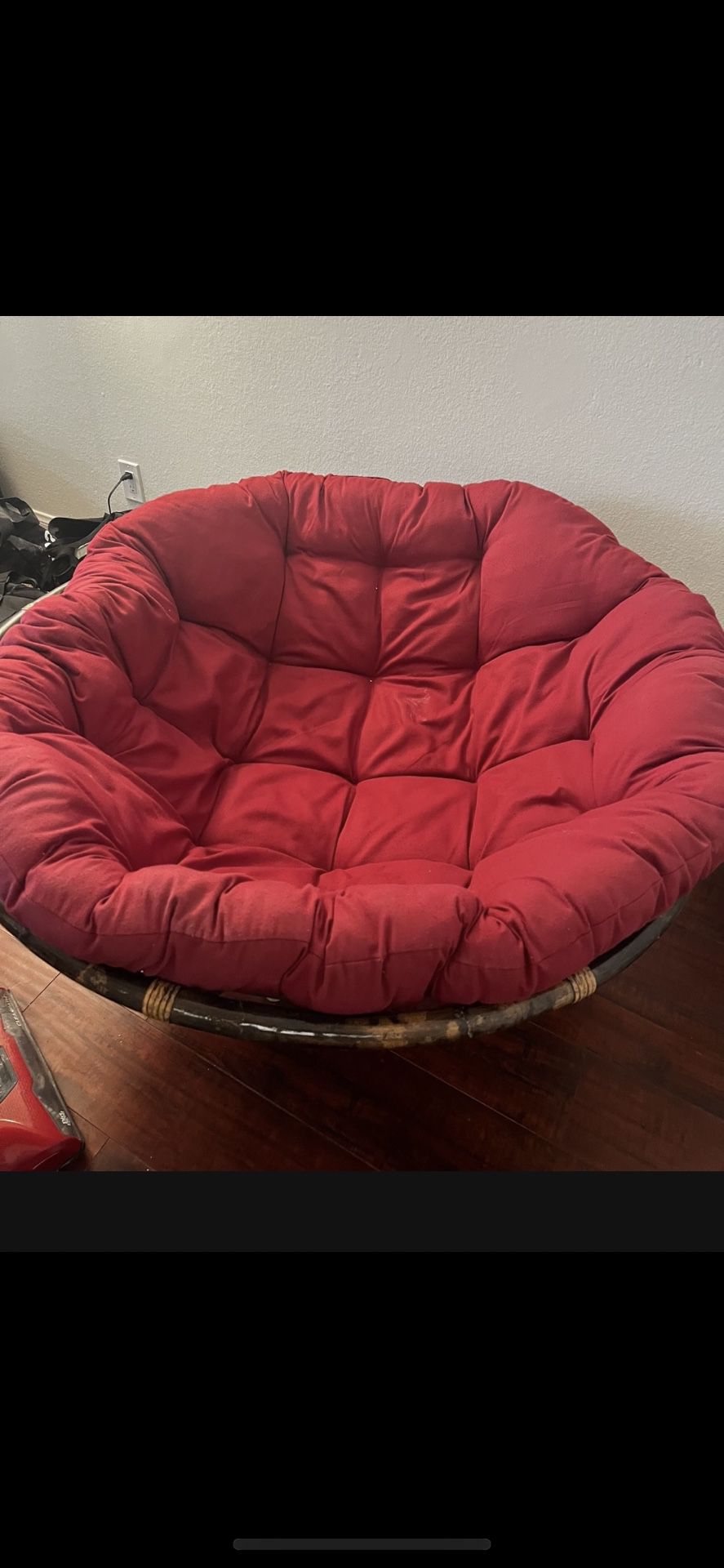Indoor/outdoor 2 Papasan Chairs Red And Black Cushion