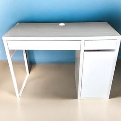 IKEA Desk Brand New Assembled 
