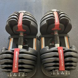 Bow Flex Adjustable Dumbbells 