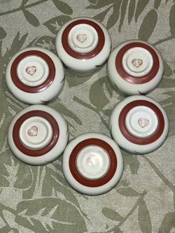 Glass Cups and Bowls with Leaf Design 