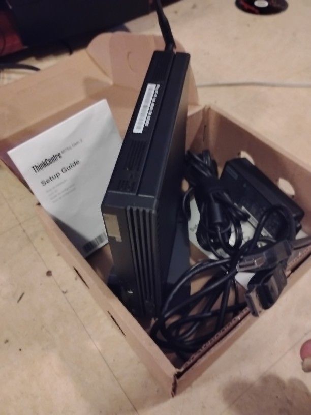 Lenovo ThinkCentre M75q Gen 2 Ryzen Pro 7