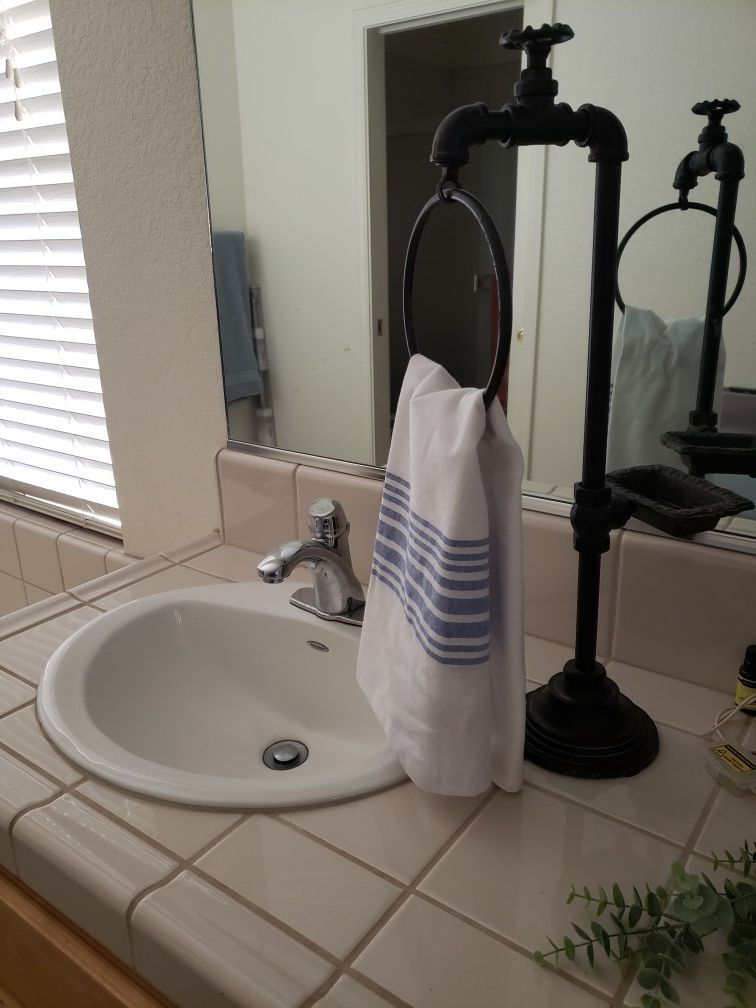 Farmhouse Style Towel Holder