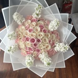 Flower Bouquets/ Flores / Ramo De Rosas