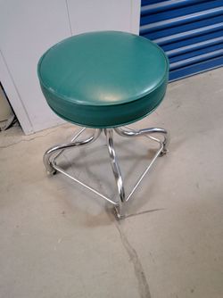 Small Barr stol $ 60