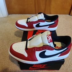 Jordan 1 Low Chicago S 10.5