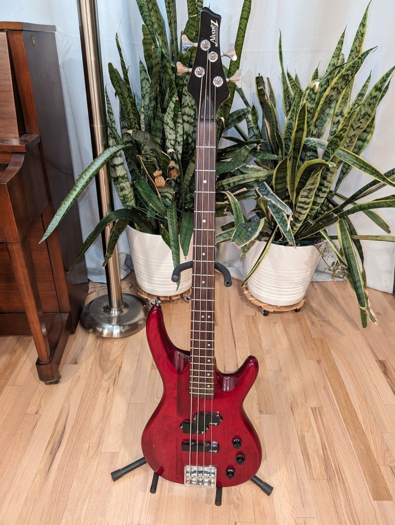 Alvarez Bass Guitar/ Made In Korea - Higher End