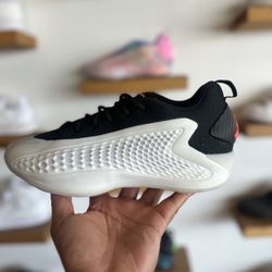 Anthony Edward Low Basketball Shoes, Both Color All Sizes 7-13 Minimum 60% Off