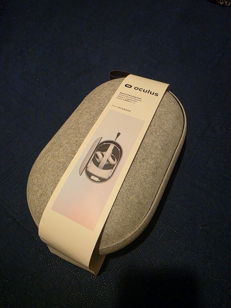 Oculus Quest 2 Carrying Case