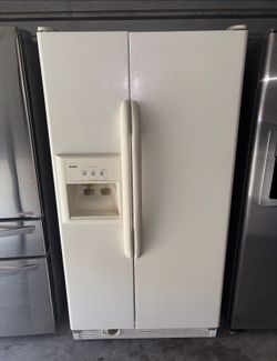 White Kenmore Refrigerator And Freezer