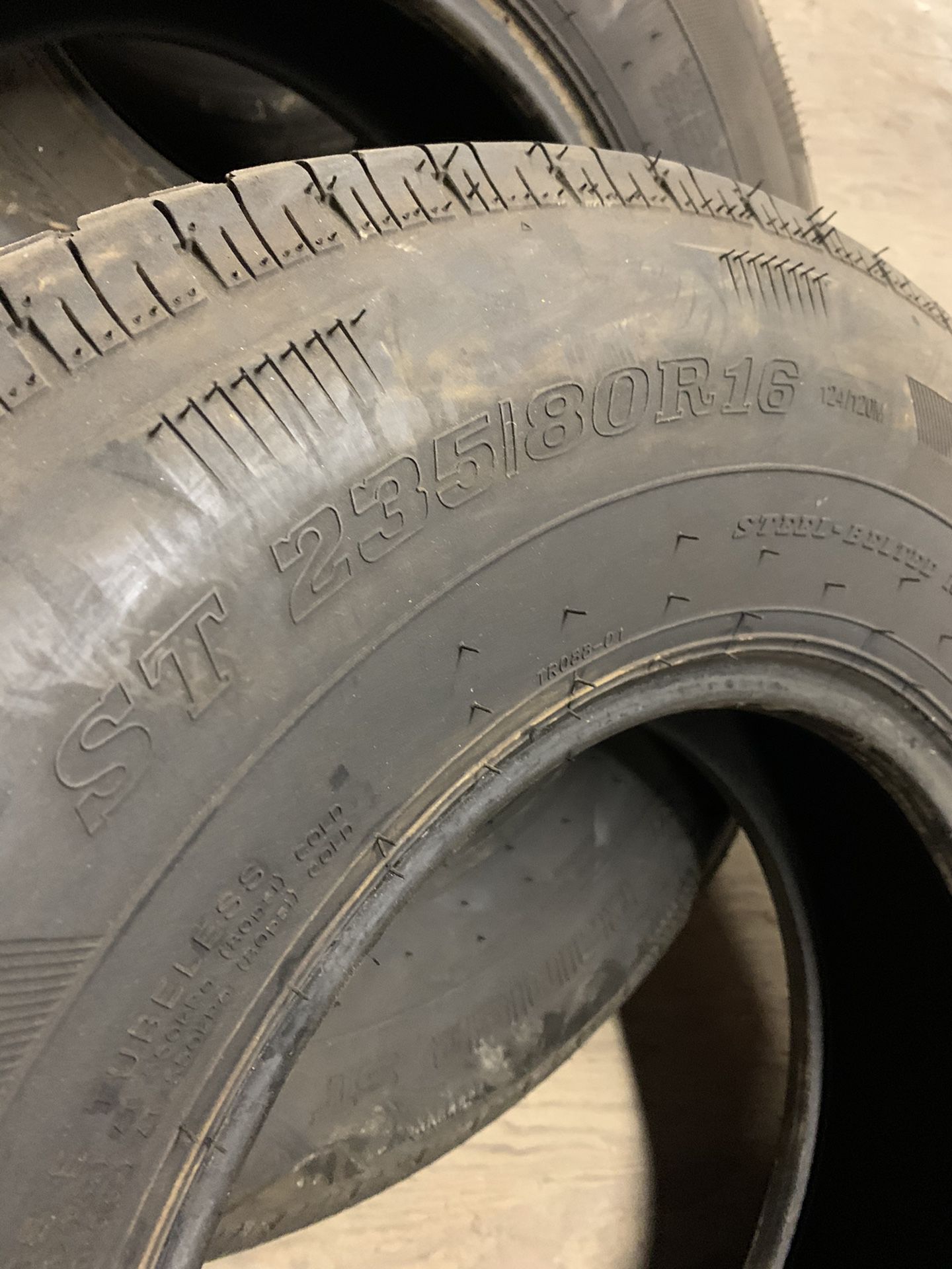 ST235/80r16 tires
