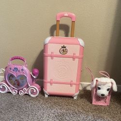 Style Collection Disney  Princess  Deluxe Suitcase, Puppy and Tote, Sing Along Boombox