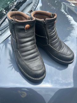 Black Leather Zip-Up Ankle Boots