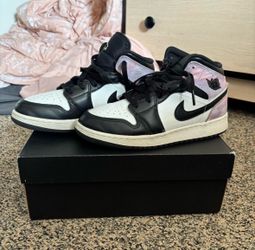White and black Jordan 1 mid trainers Size 5.5Y
