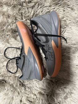 Men’s Kyrie Nike Size 7.5 Used