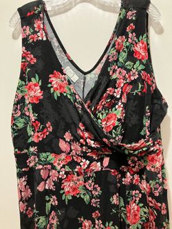 Floral sleeveless dress size 2x