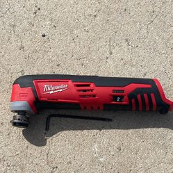 Milwaukee M12 Multi-Tool (Tool Only)