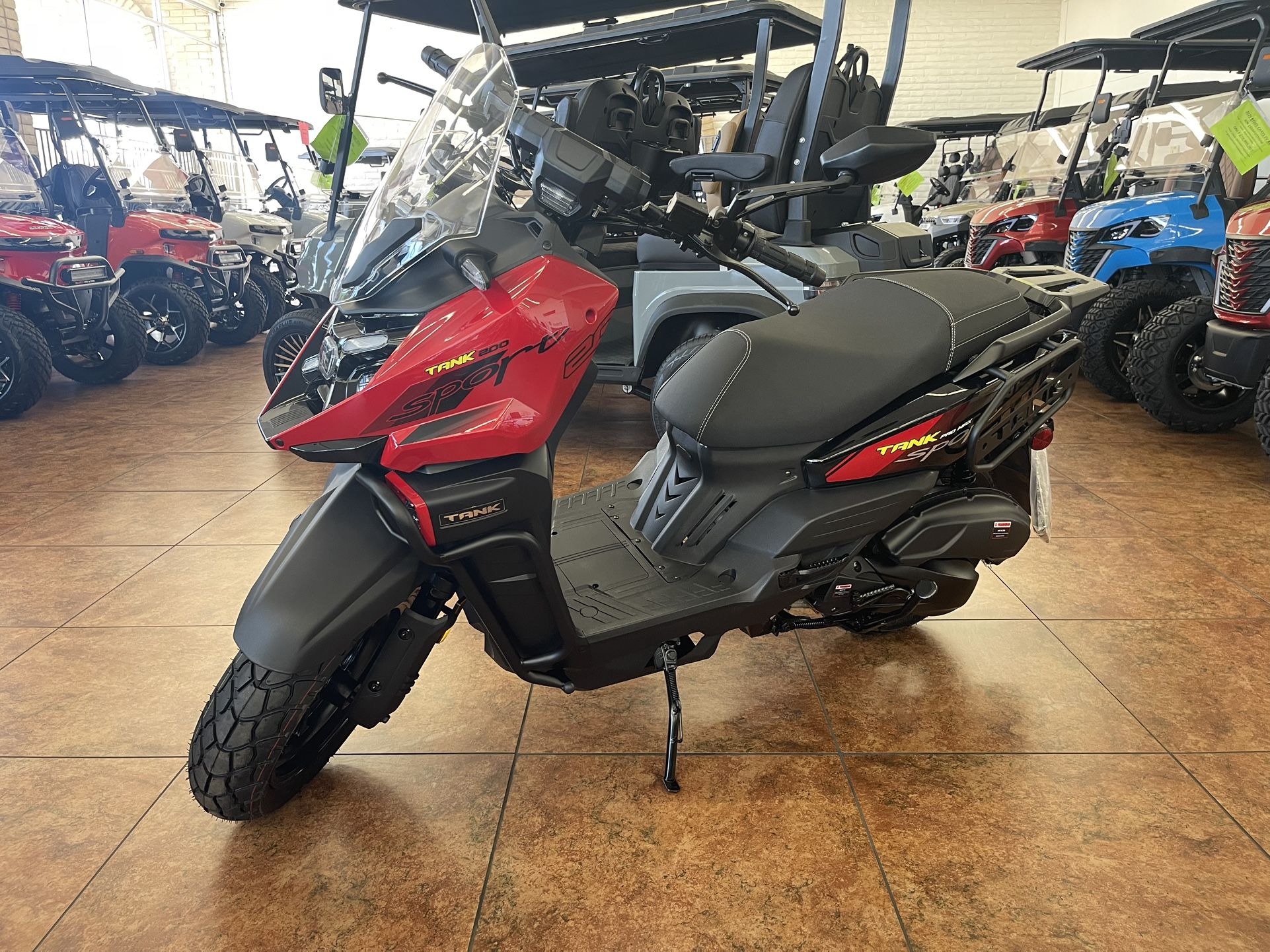 2025 Vitacci Tank 200cc Sport Fuel Injected!