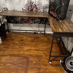 L Shaped Desk 