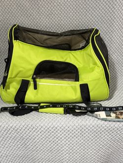 Large pet carrier