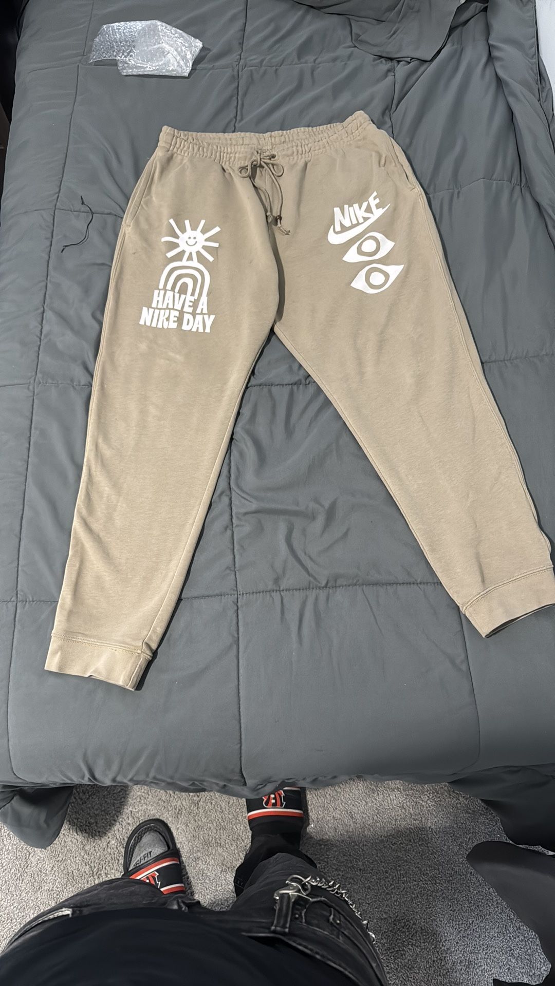 Nike “Have a Nike Day” Sweatpants