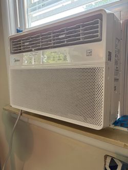 Midea 14000 BTU Window A/C