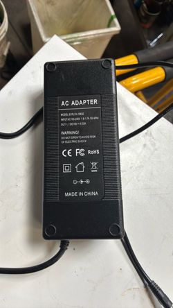 100-240V OUTPUT 19V
