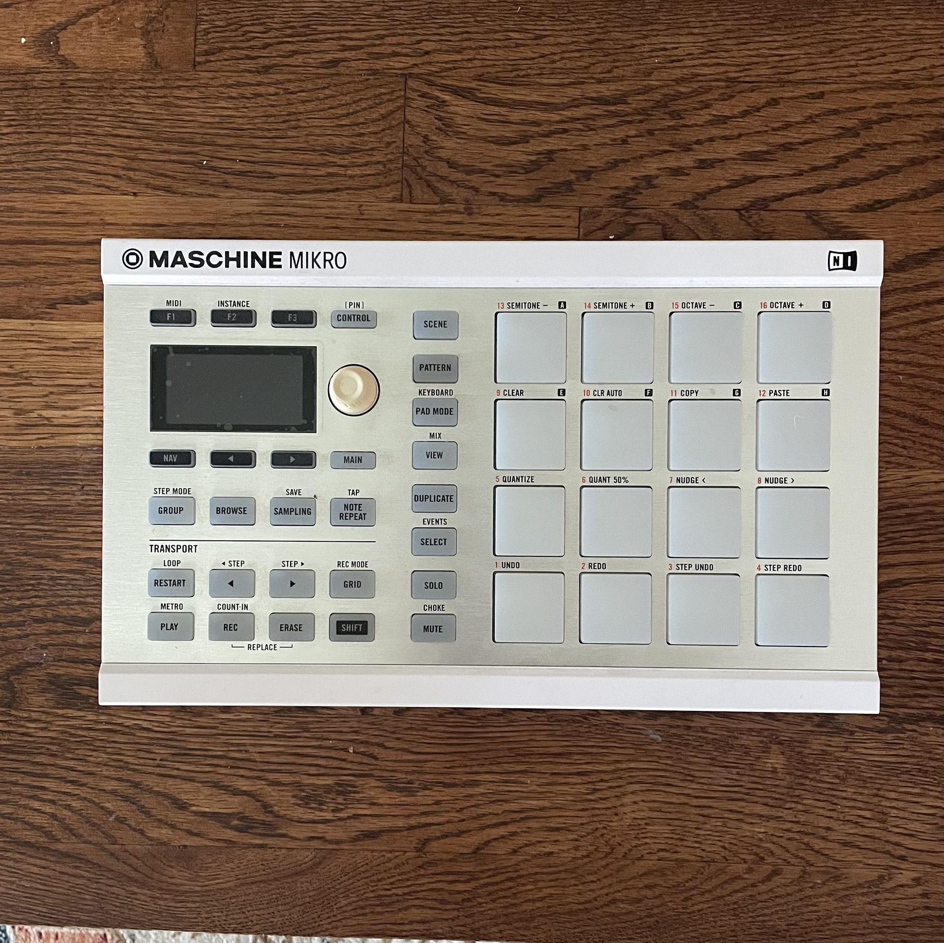 Native Instruments NI Maschine Mikro MKII