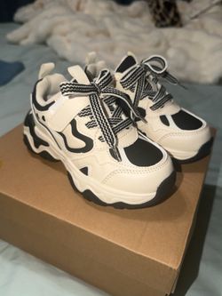Toddler shoes
