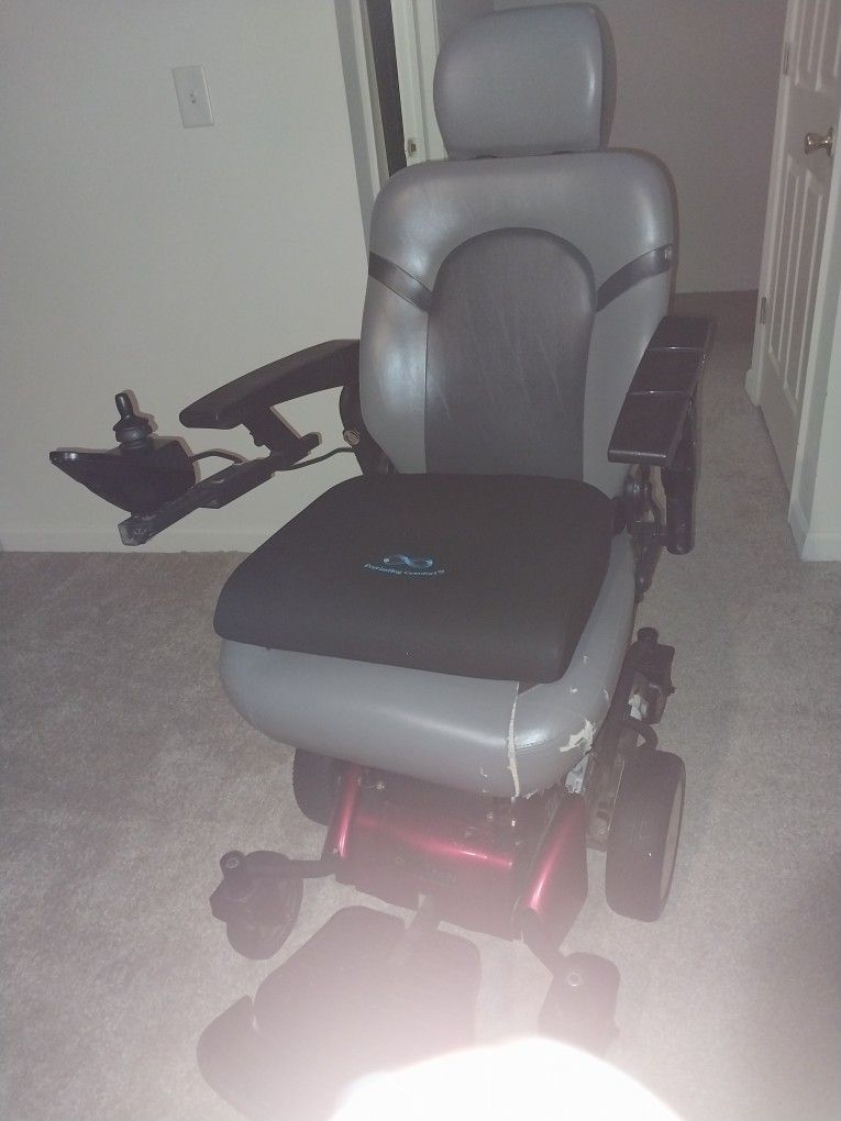 Electric Wheelchair Golden 600