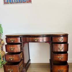 Beautiful wooden antique desk, working well good condition very vintage, look good , original handles. 44.22 H 30