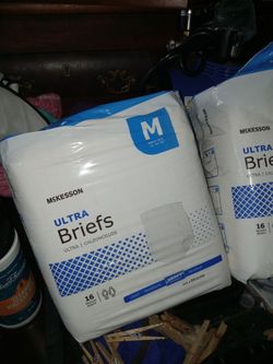 McKesson Ultra Briefs Medium 16 Count