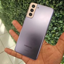 Samsung Galaxy S21 , Factory Unlocked, Excellent Condition Like New 